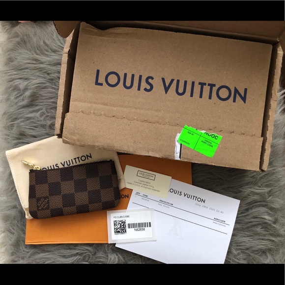 ❌SOLD❌Louis Vuitton Damier Ebene Key Pouch, no box